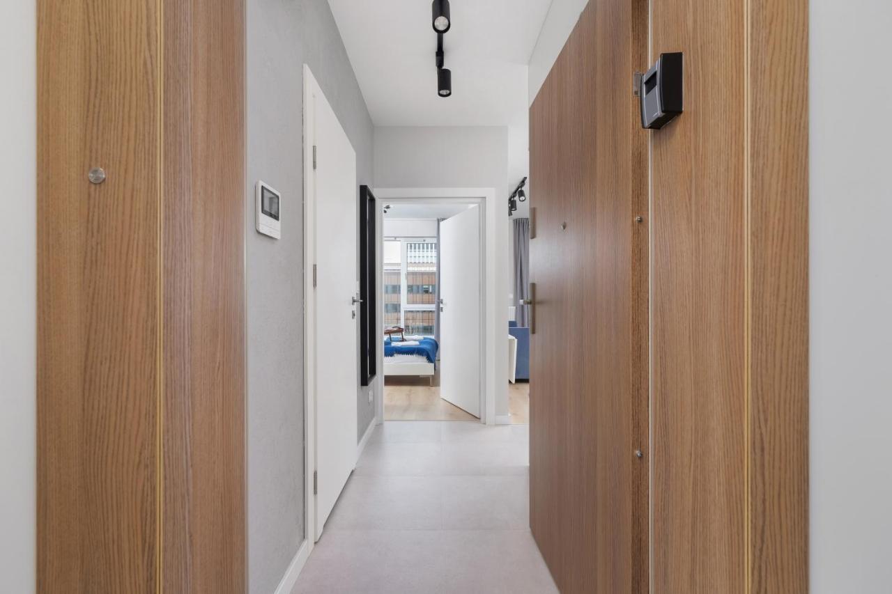 Lotniczowka Apartments By Renters Prestige Краков Экстерьер фото